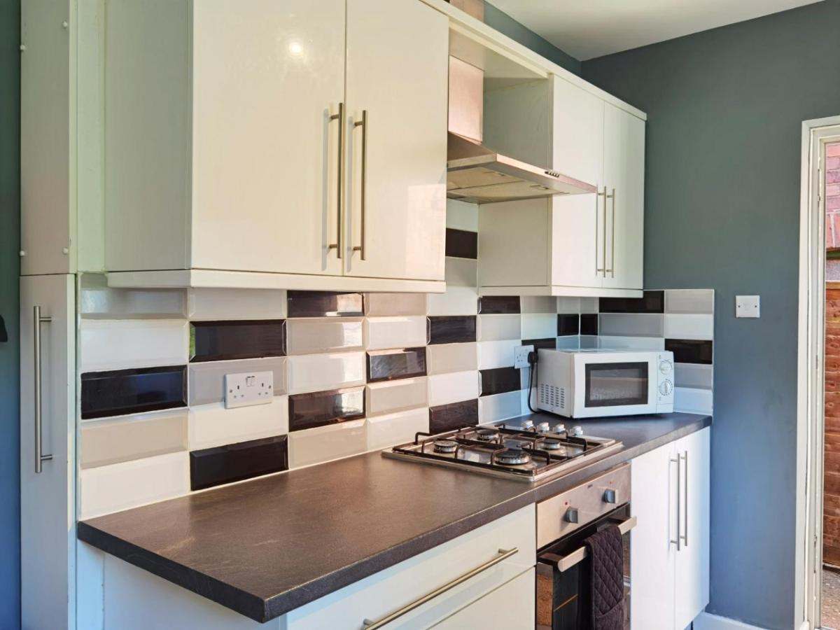 Perry Road, Beautiful Large House Available For Guests And Contractors Parking Wifi Villa Nottingham Exterior foto