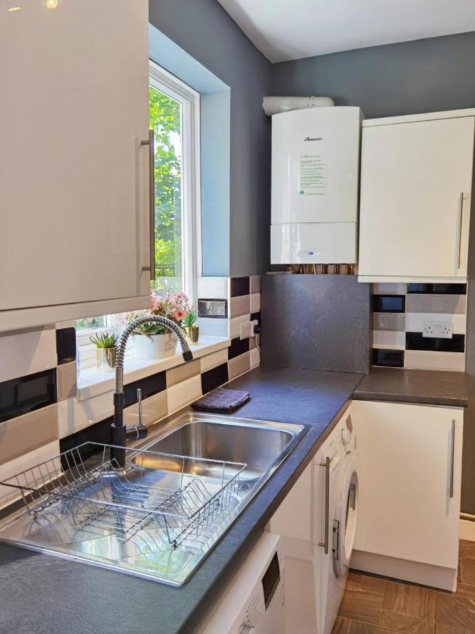 Perry Road, Beautiful Large House Available For Guests And Contractors Parking Wifi Villa Nottingham Exterior foto