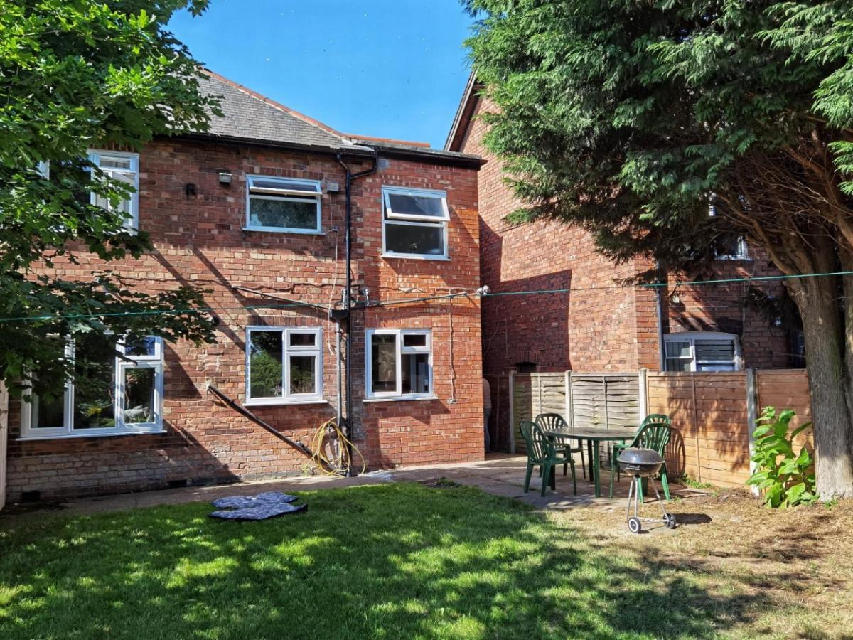 Perry Road, Beautiful Large House Available For Guests And Contractors Parking Wifi Villa Nottingham Exterior foto
